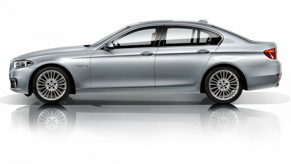 BMW_5-Series Sedan_535i Luxury Line