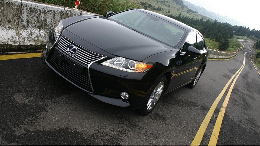 Lexus_ES_300h豪華版