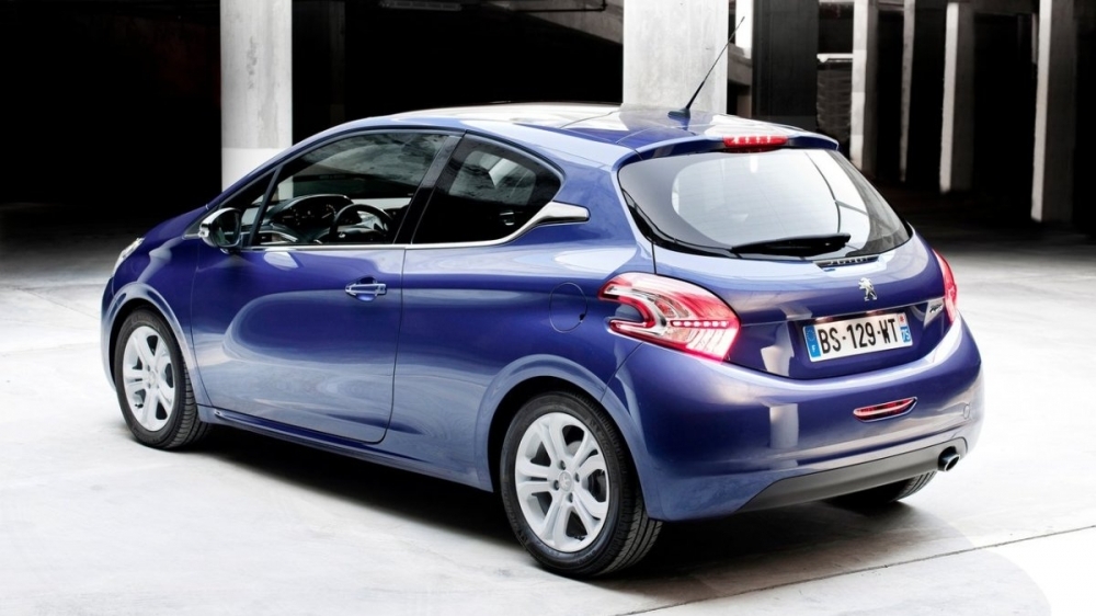 Peugeot_208_1.6 VTi MT Allure