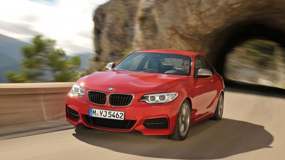 BMW_2-Series_M235i手排版