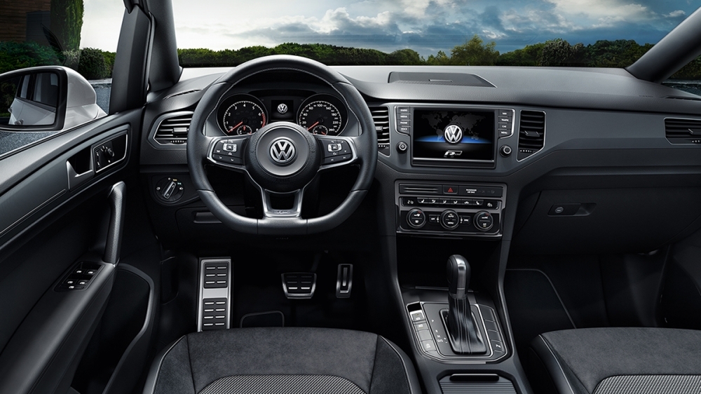 Volkswagen_Sportsvan_280 TSI R-Line