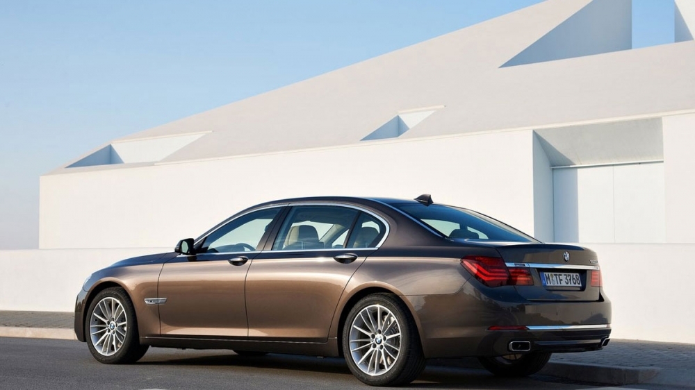 BMW_7-Series_750Li