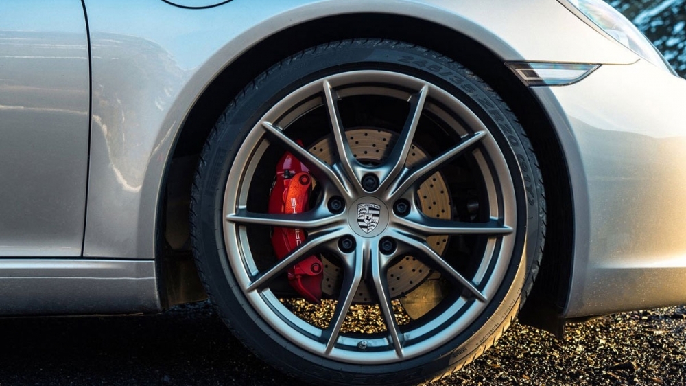 2019 Porsche 911 Carrera 4 S Cabriolet