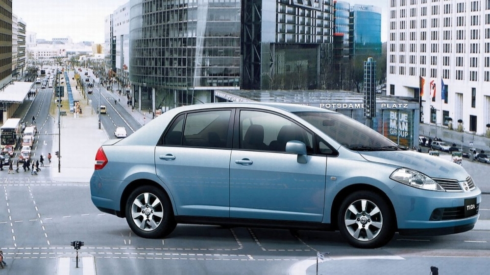 Nissan_Tiida 4D_傳奇版