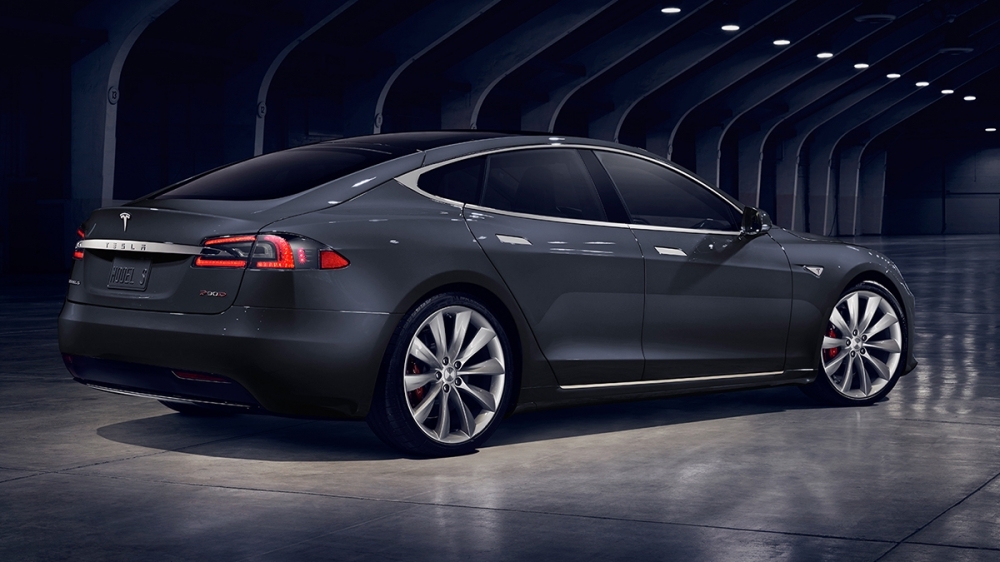 2019 Tesla Model S 標準里程