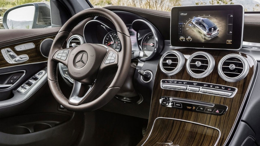 M-Benz_GLC-Class_GLC250 4MATIC AMG Line