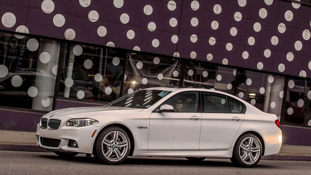 BMW_5-Series Sedan_530d Luxury