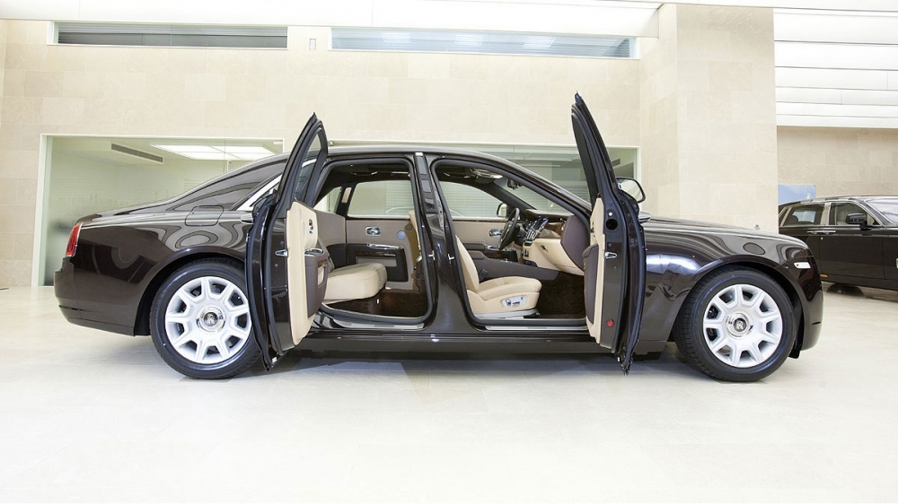 Rolls-Royce_Ghost_6.6 V12