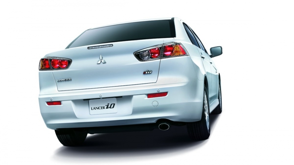 Mitsubishi_Lancer_iO 1.8悍動型