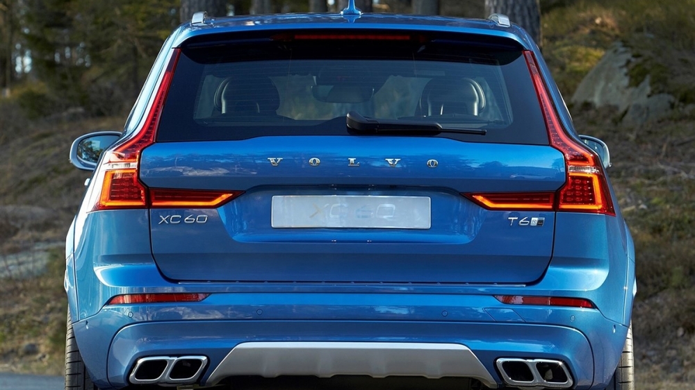 2019 Volvo XC60 T8 R-Design