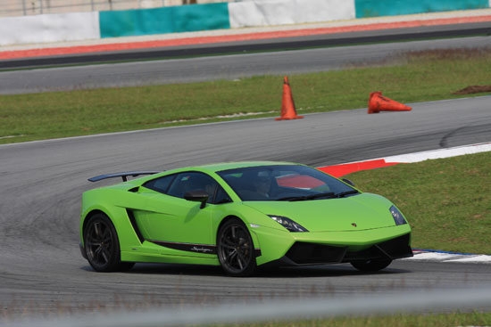 2012 Lamborghini Gallardo LP 570-4 Superleggera Coupe