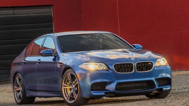 2016 BMW 5-Series Sedan M5 Competition