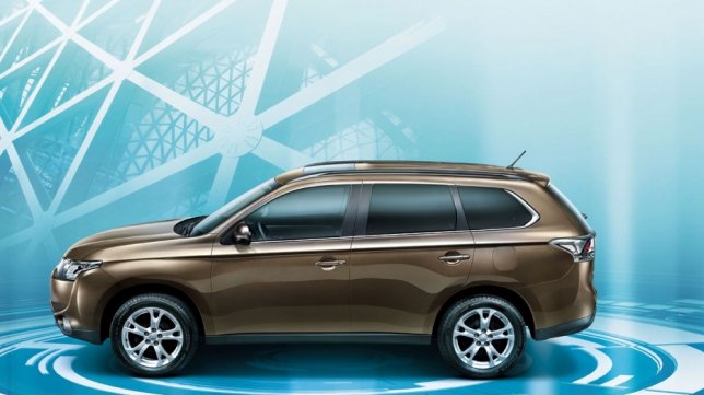 2015 Mitsubishi Outlander 時尚型