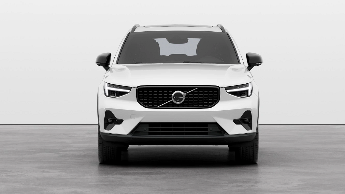 2024 Volvo XC40 Ultimate B4