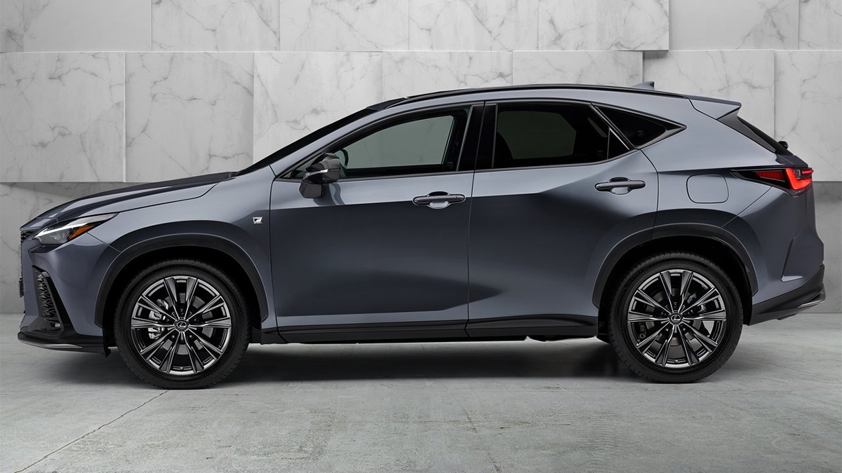 2022 Lexus NX 450h＋ F Sport版