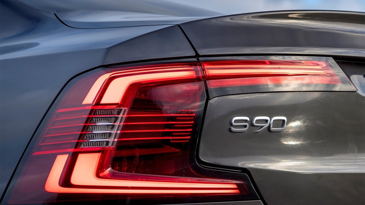 2021 Volvo S90 B4 Momentum