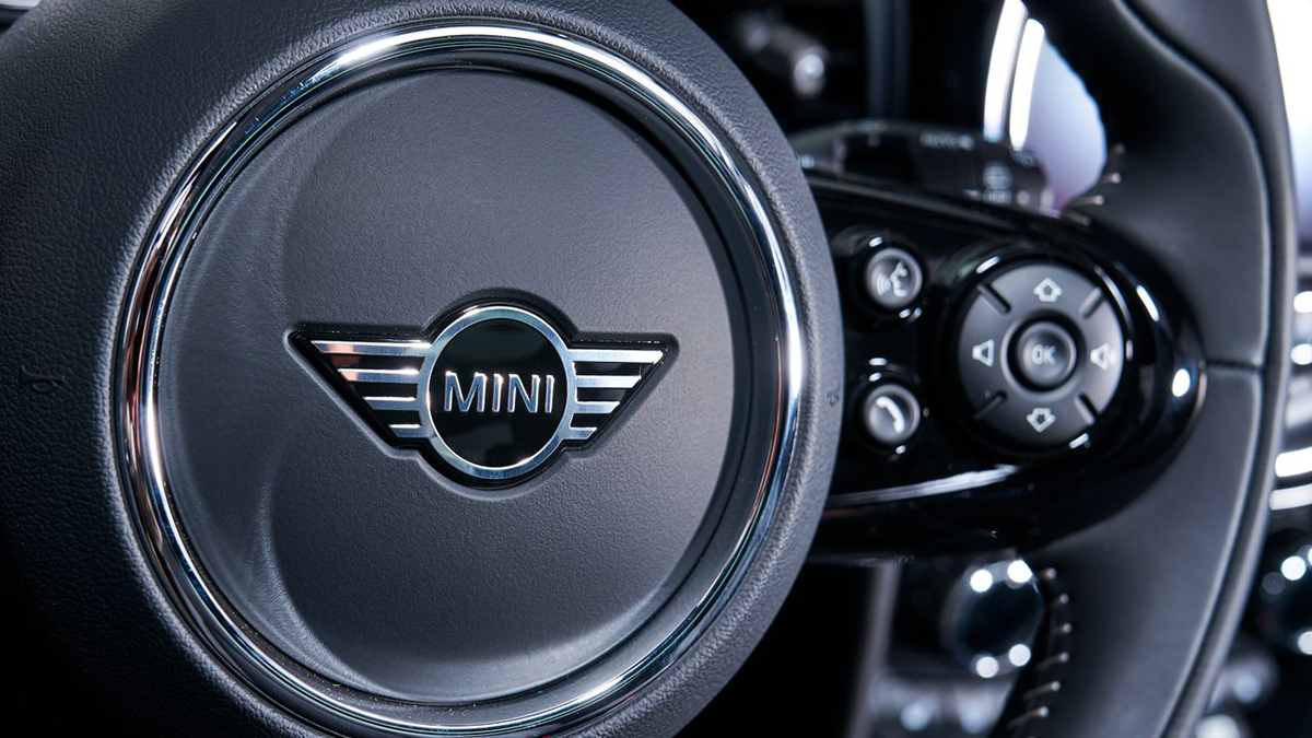 2019 Mini Hatch One