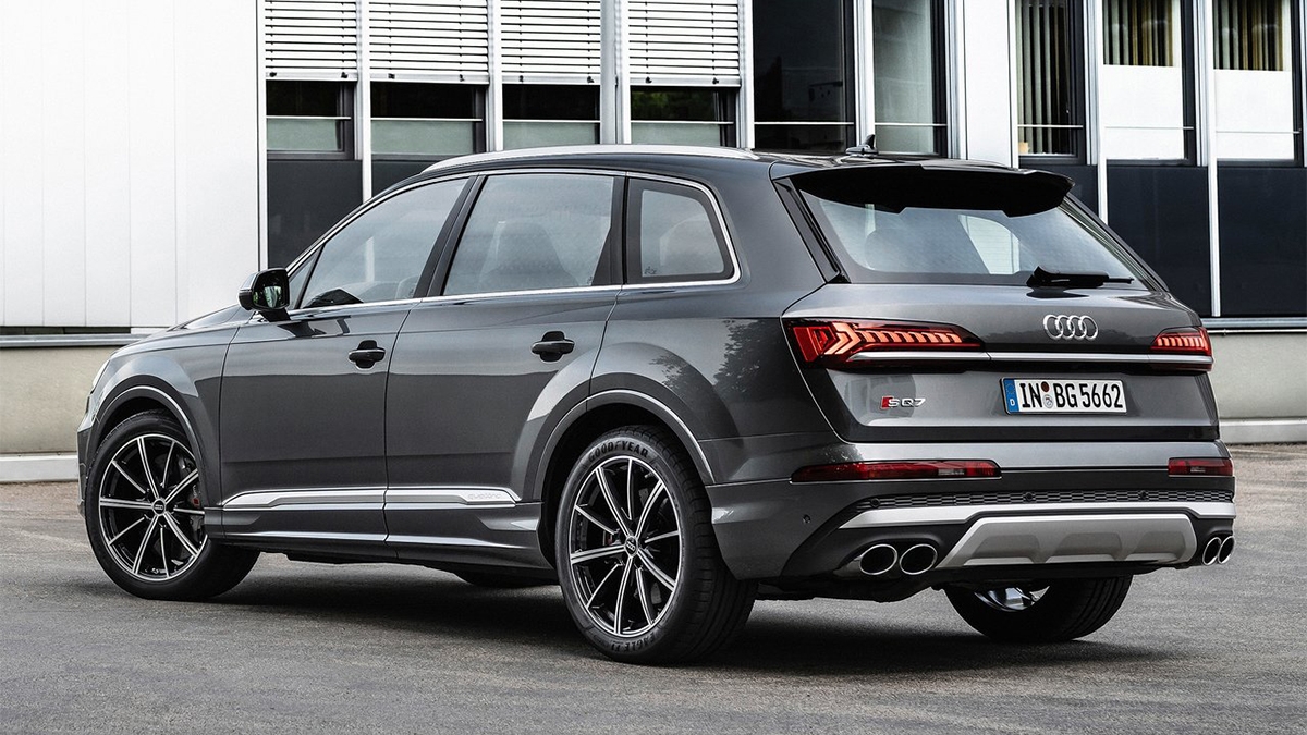 2022 Audi Q7 SQ7