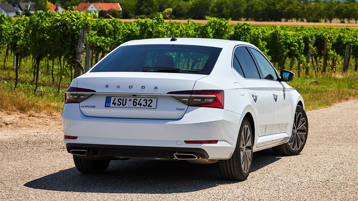 2024 Skoda Superb Sedan 2.0 TSI Sportline