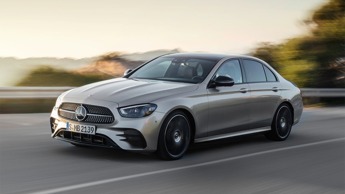 2022 M-Benz E-Class Sedan E300運動版