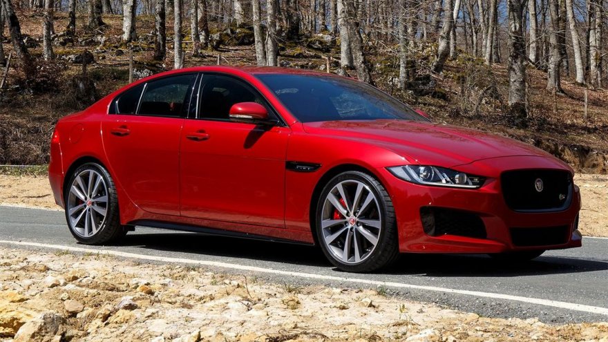 2019 Jaguar XE