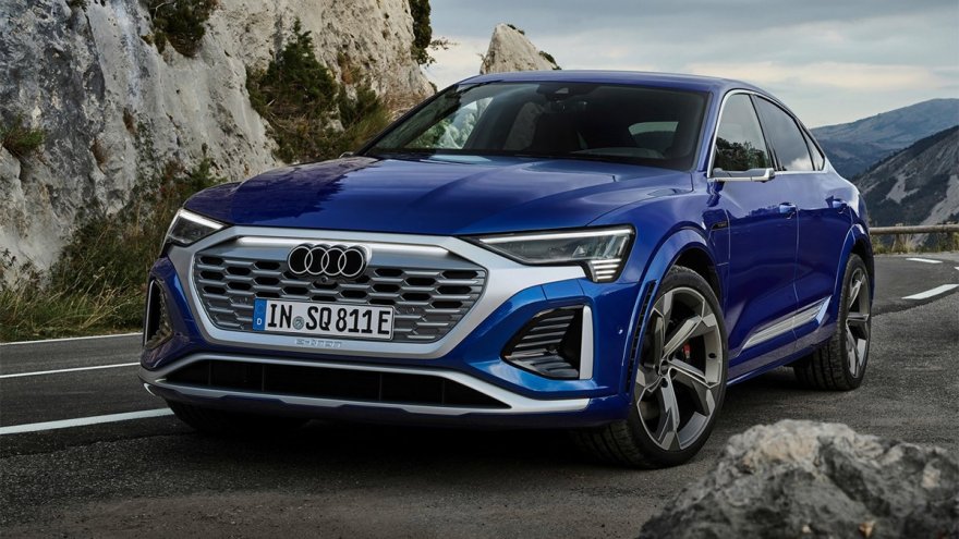 2024 Audi Q8 Sportback e-tron SQ8