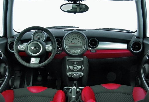 Mini_Cooper_1.6