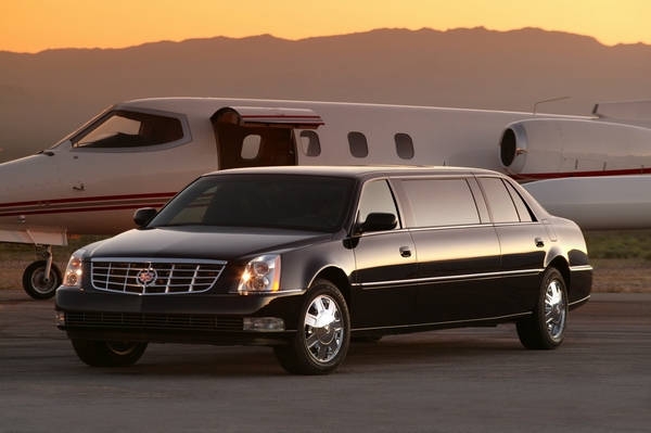 Cadillac_DTS_Limo