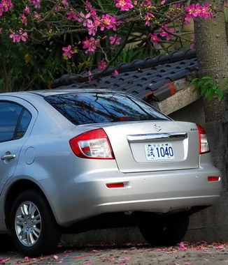 Suzuki_SX4_1.6 GLX