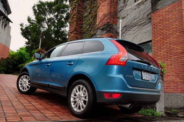 Volvo_XC60_D5 豪華版