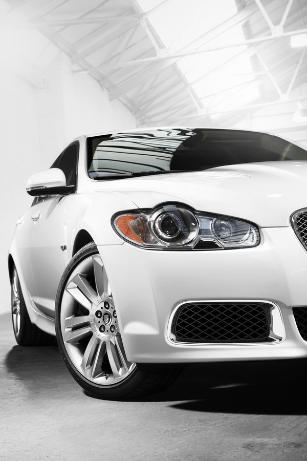 Jaguar_XF_R 5.0 V8