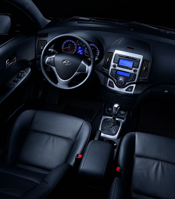 Hyundai_i30_1.6 經典型