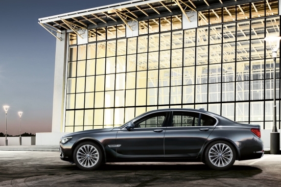 BMW_7-Series_740Li