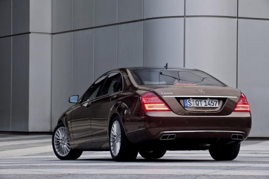 M-Benz_S-Class_S600L