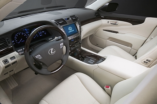 Lexus_LS_460標準豪華型