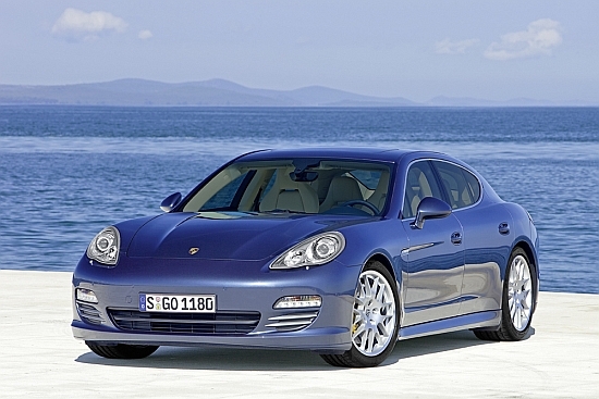 Porsche_Panamera_4S