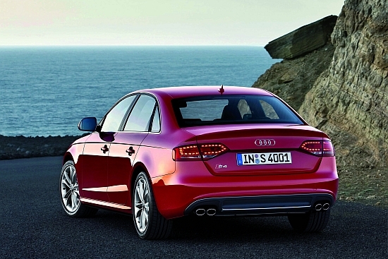 Audi_A4 Sedan_S4