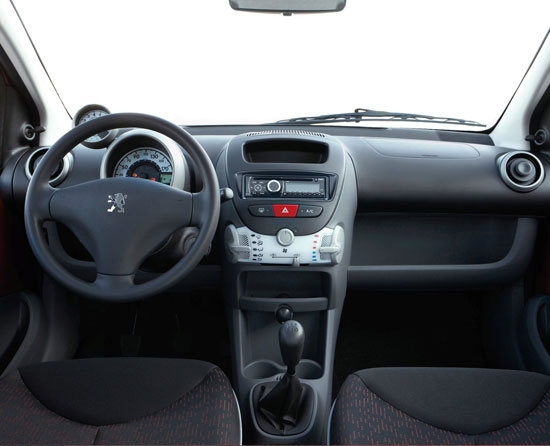 Peugeot_107_羅浮經典版