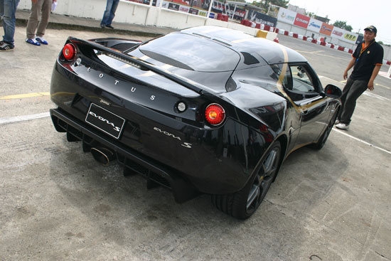 Lotus_Evora_S