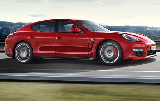 Porsche_Panamera_GTS