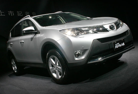 Toyota_RAV4_2.5 G