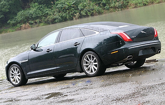 Jaguar_XJ_L Premium Luxury