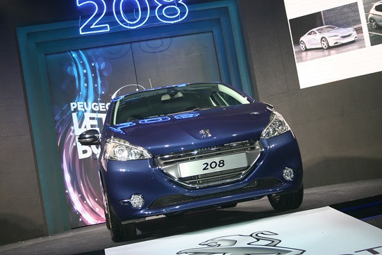 Peugeot_208_1.6 VTi MT