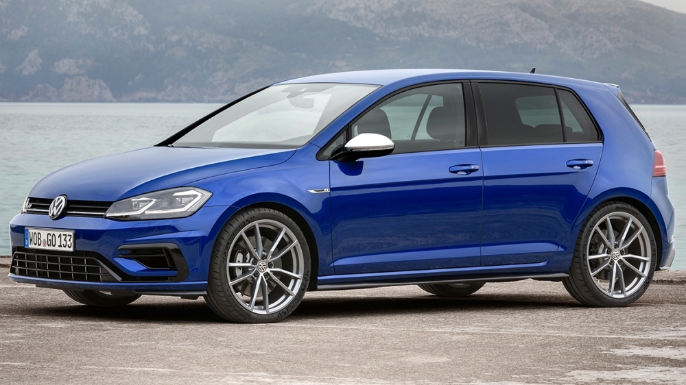 Volkswagen_Golf_R