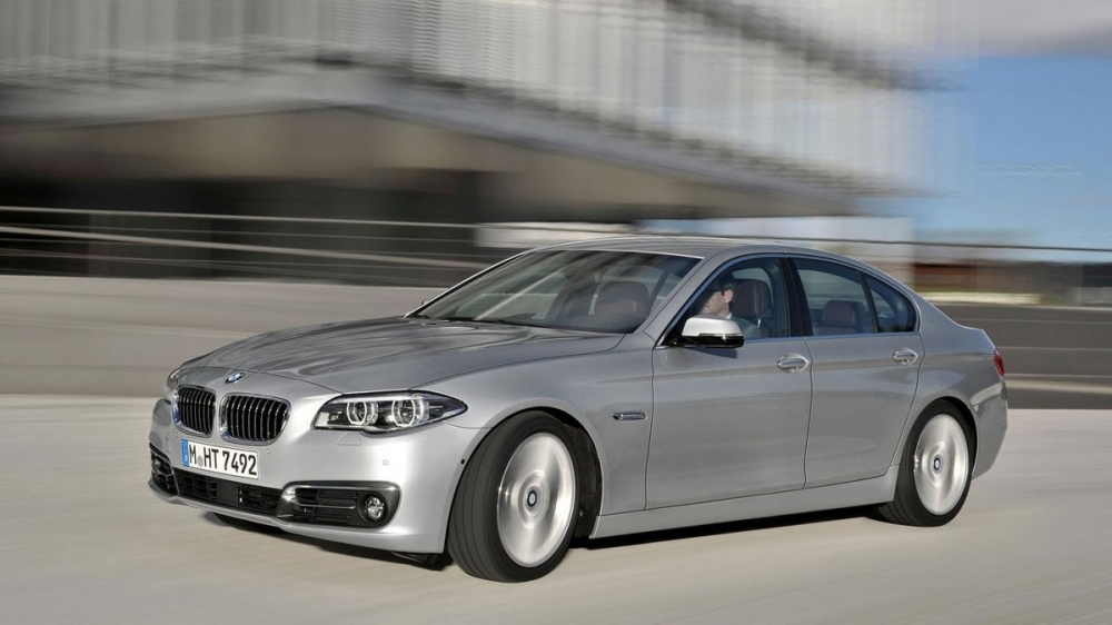 BMW_5-Series Sedan_520i Pure Luxury