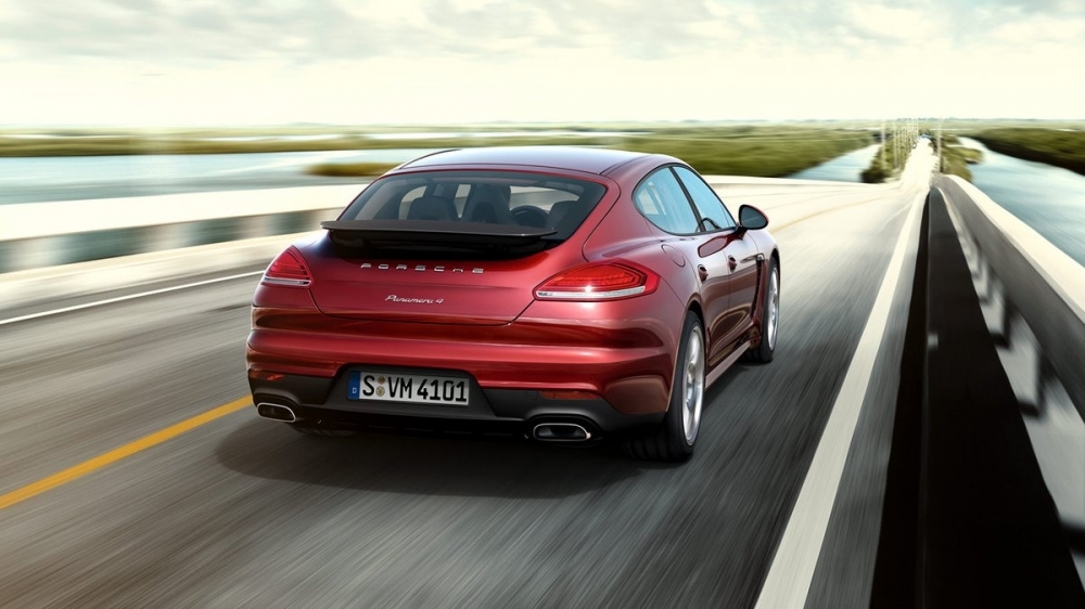 Porsche_Panamera_4