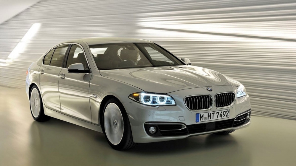 BMW_5-Series Sedan_520i Modern Line