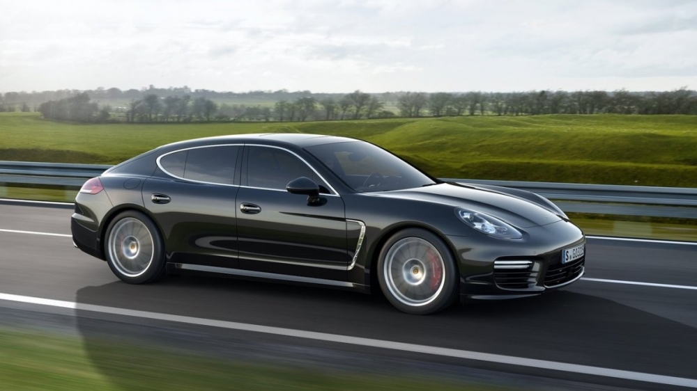 Porsche_Panamera_Turbo