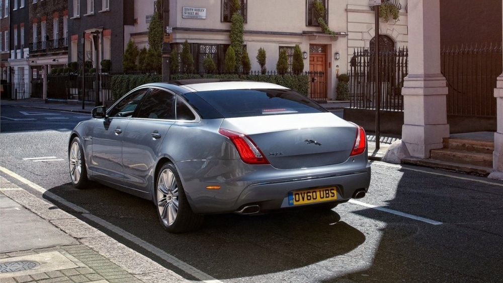 Jaguar_XJ_L V6 S/C  Premium Luxury