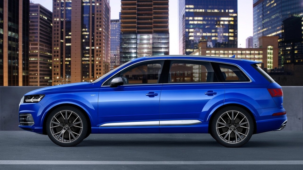 Audi_Q7_SQ7